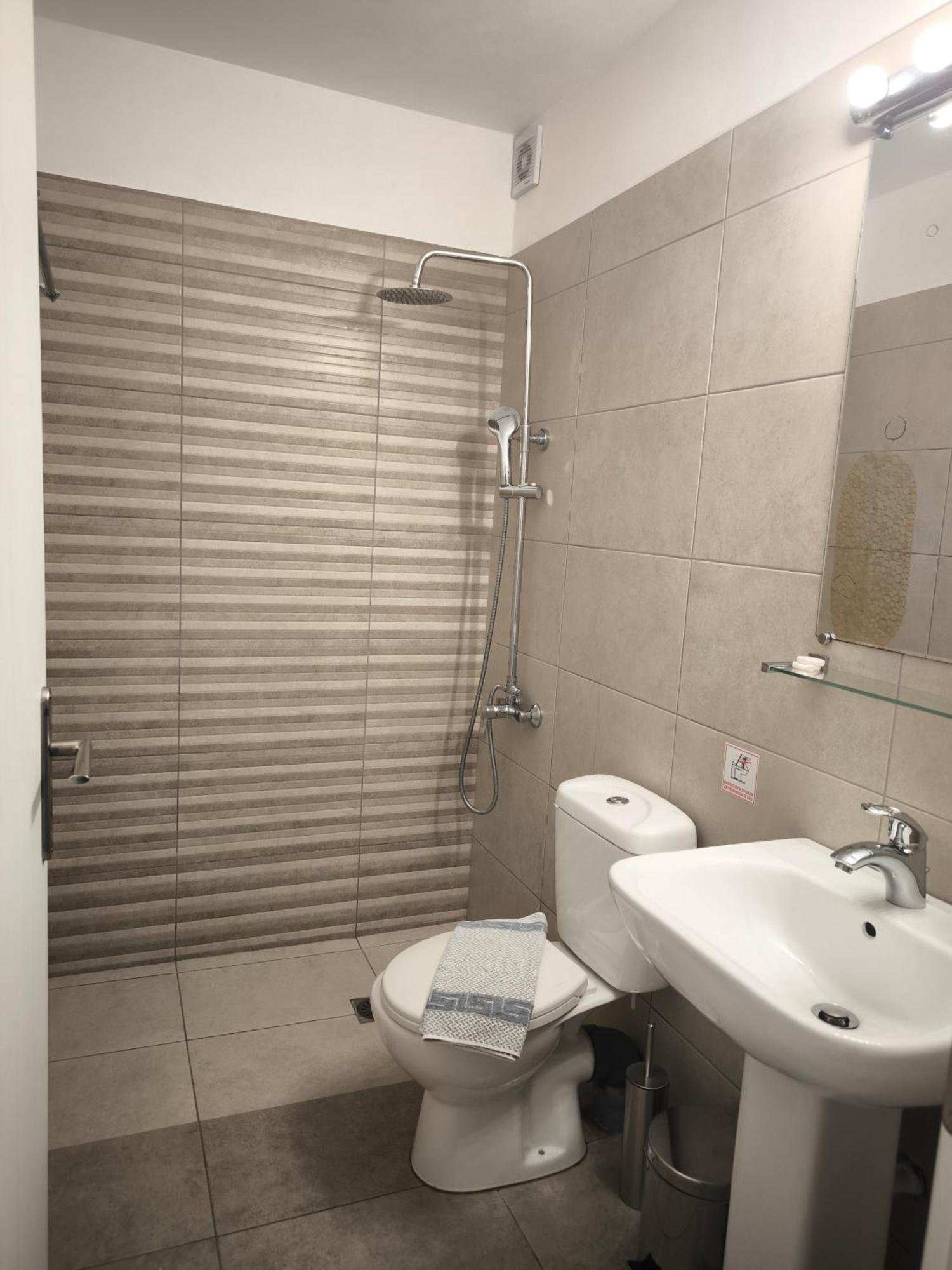 Alexia Rooms Palaiochora Zewnętrze zdjęcie