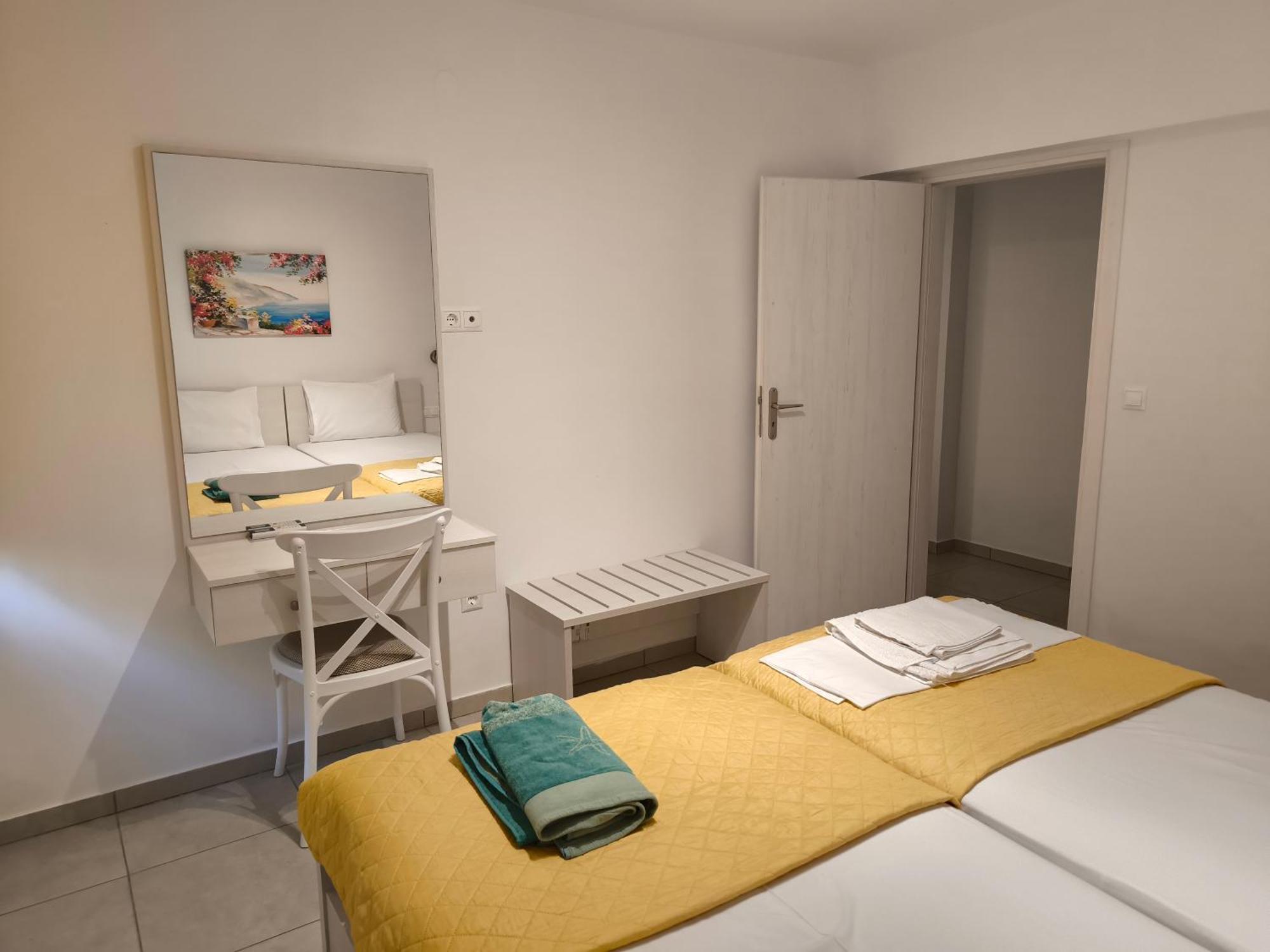 Alexia Rooms Palaiochora Zewnętrze zdjęcie