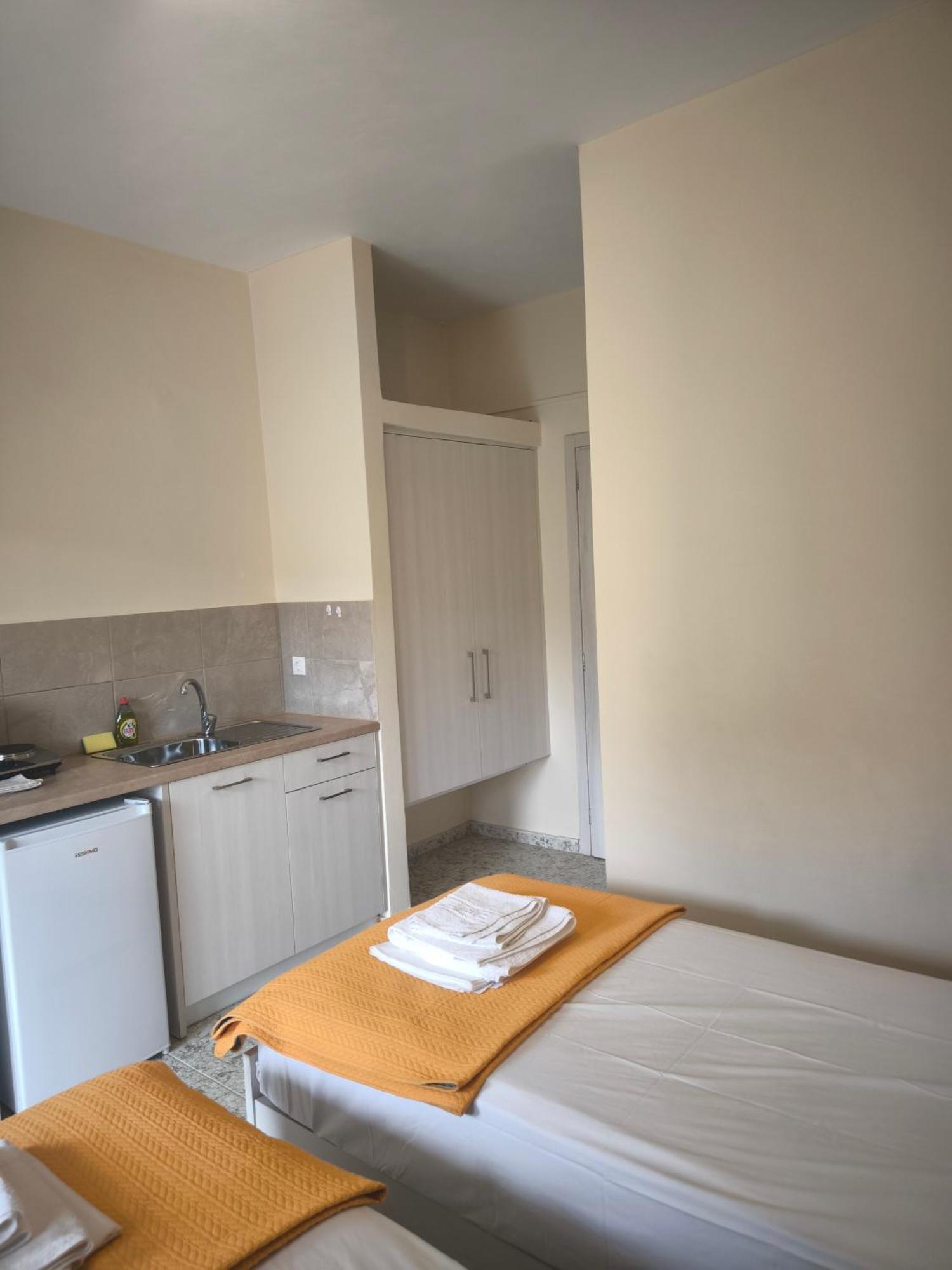 Alexia Rooms Palaiochora Zewnętrze zdjęcie